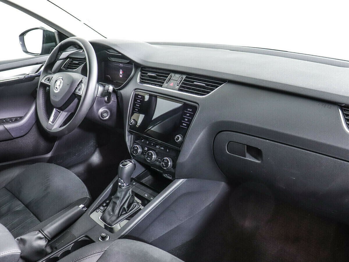 Skoda Octavia, 1.8 л, Робот, 2017 фото 8