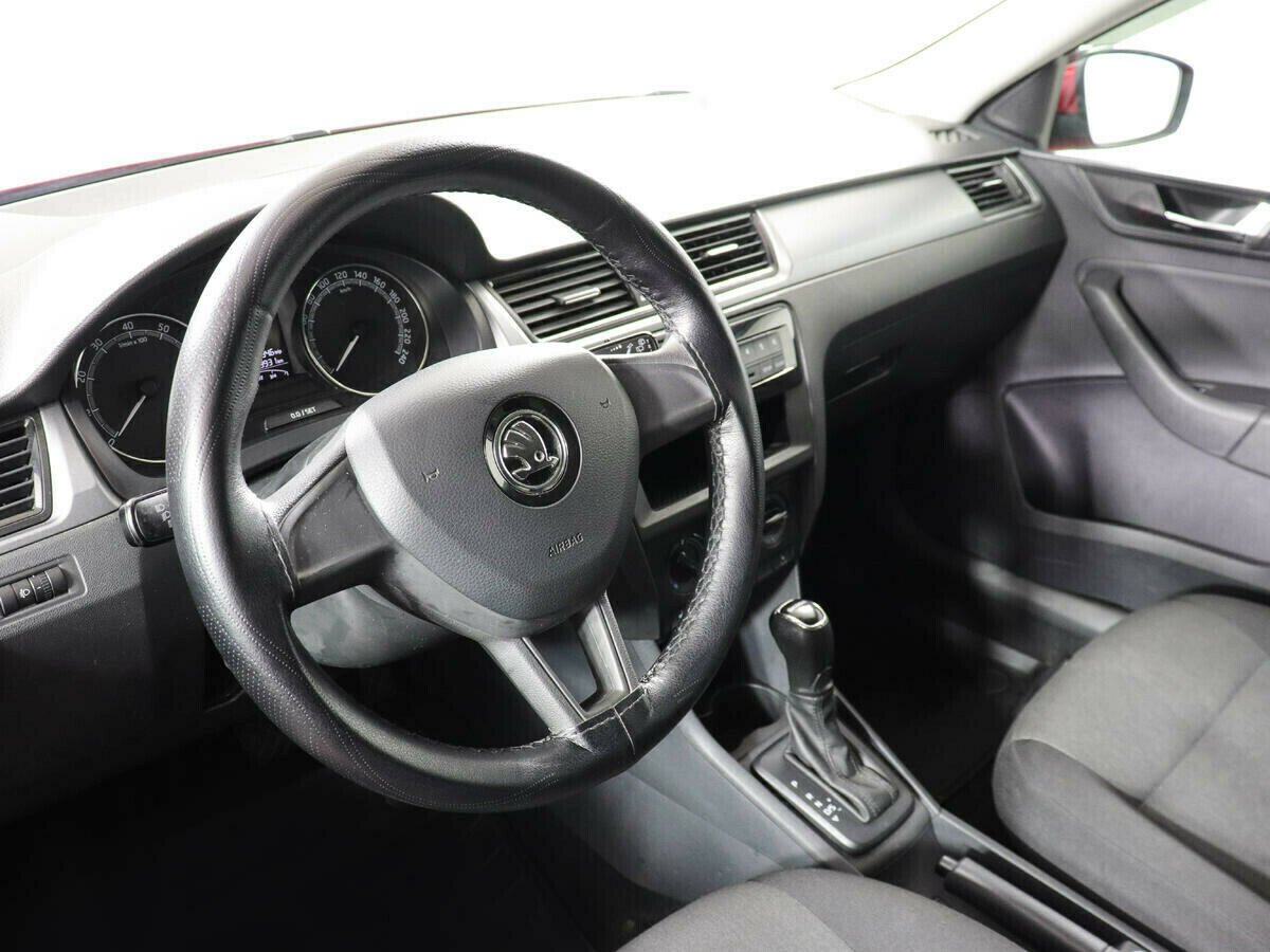 Skoda Rapid, 1.6 л, АТ, 2017 фото 2
