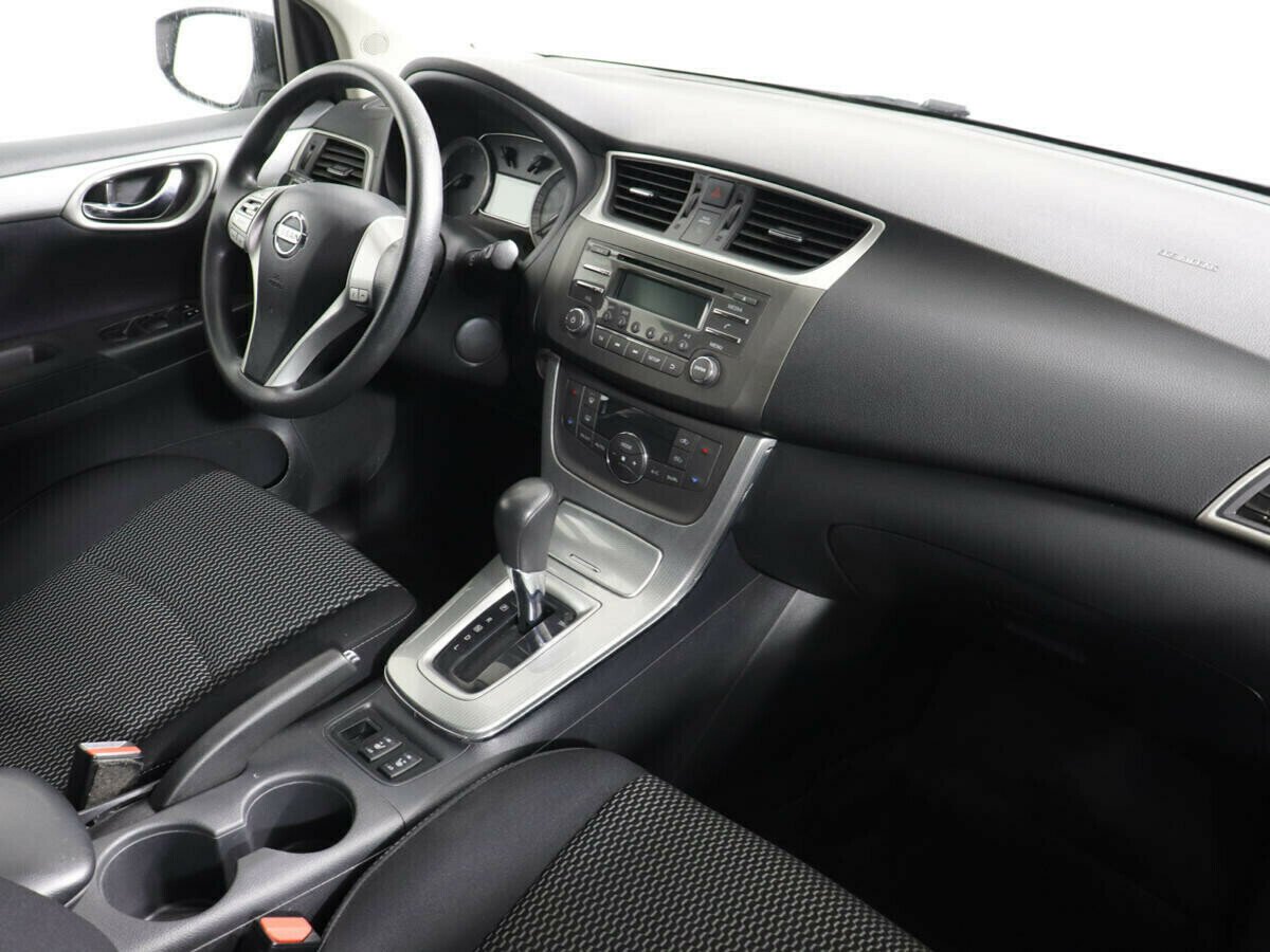 Nissan Tiida, 1.6 л, Вариатор, 2015 фото 2