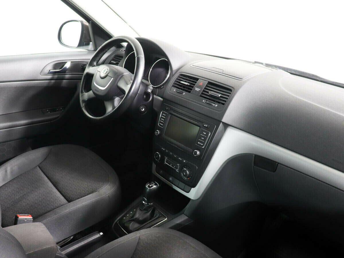 Skoda Yeti, 1.8 л, Робот, 2013 фото 2