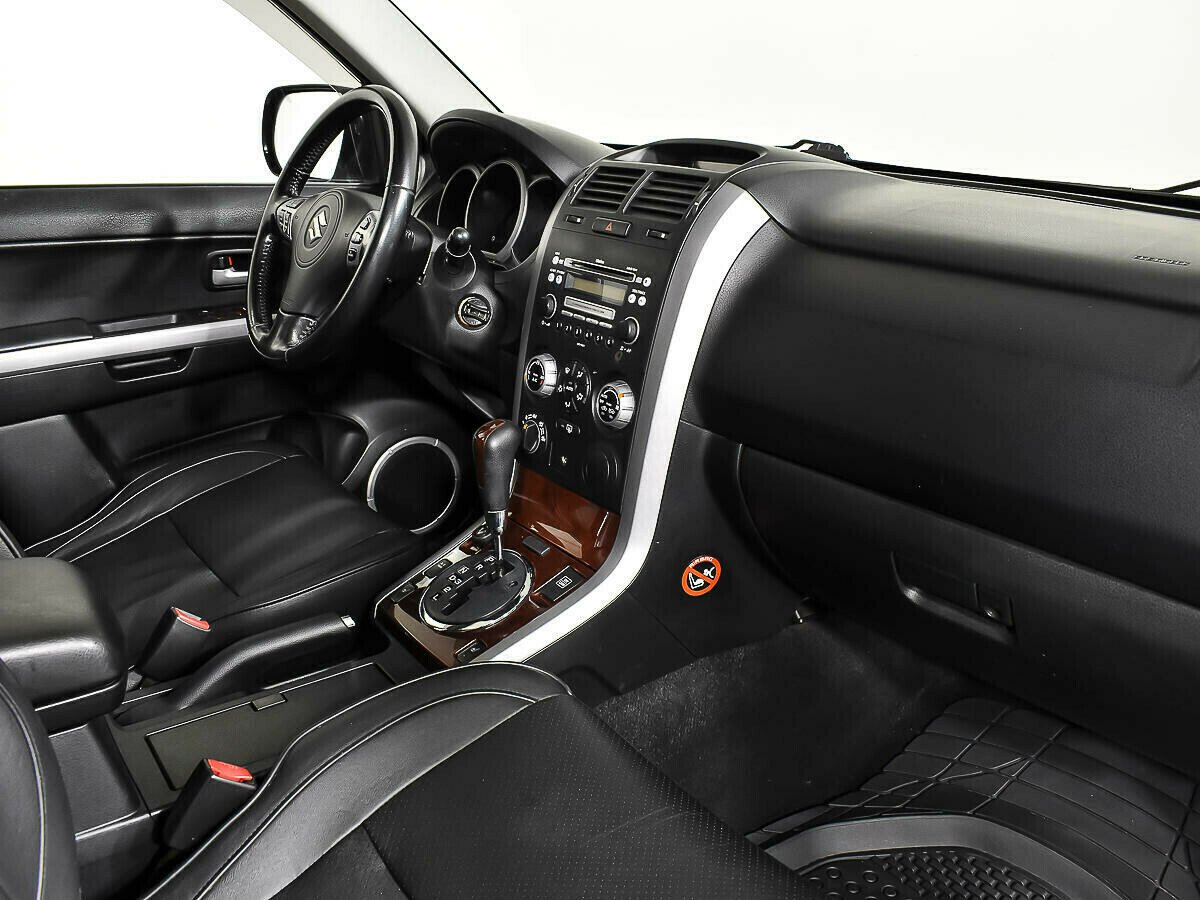 Suzuki Grand Vitara, 2.0 л, АТ, 2008 фото 1