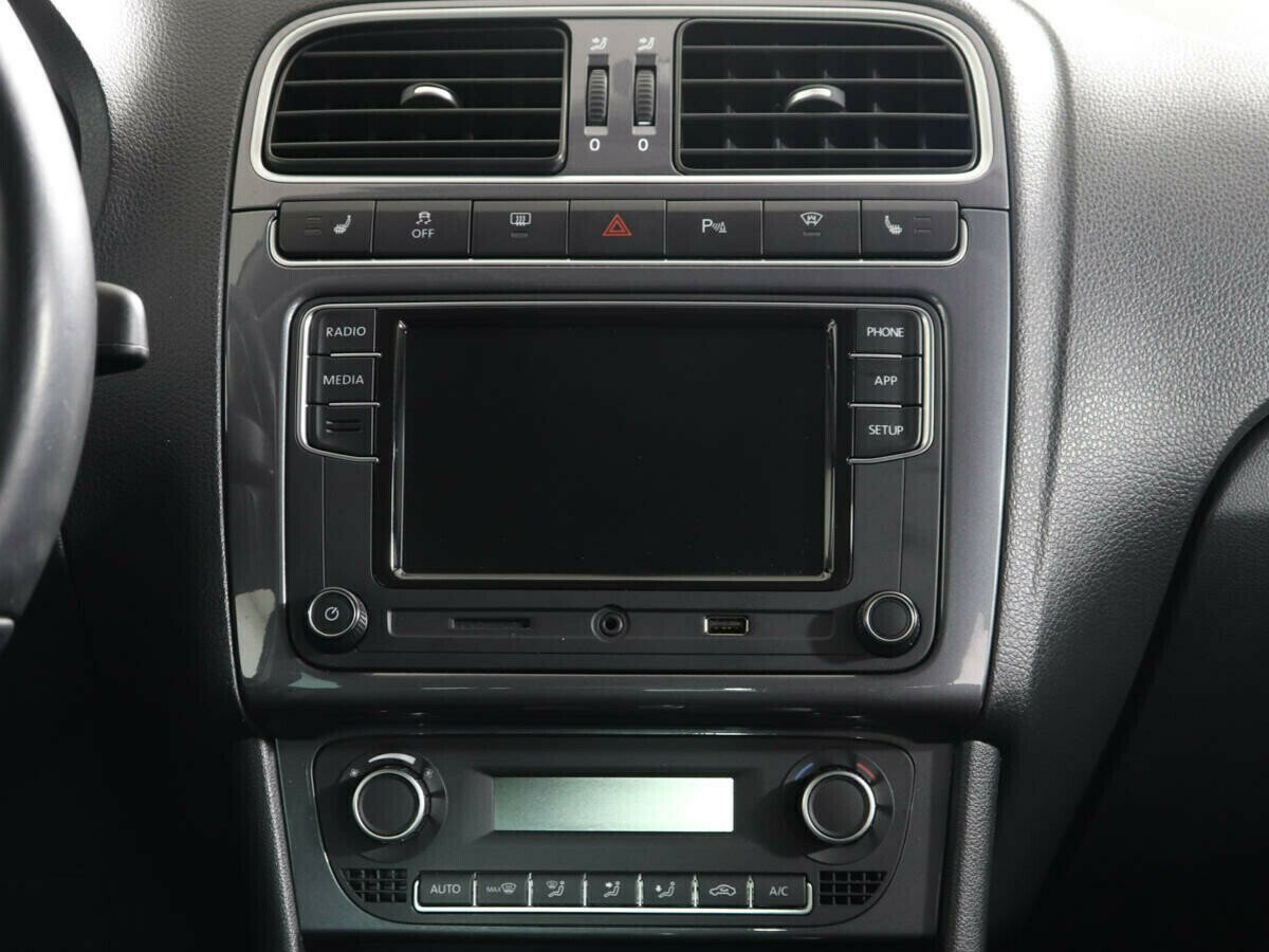 Volkswagen Polo, 1.4 л, Робот, 2019 фото 2
