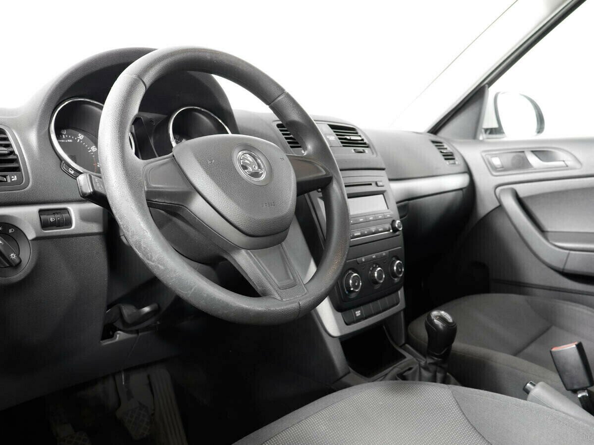 Skoda Yeti 1.6 МКПП, 2015, 110 000 км фото 5