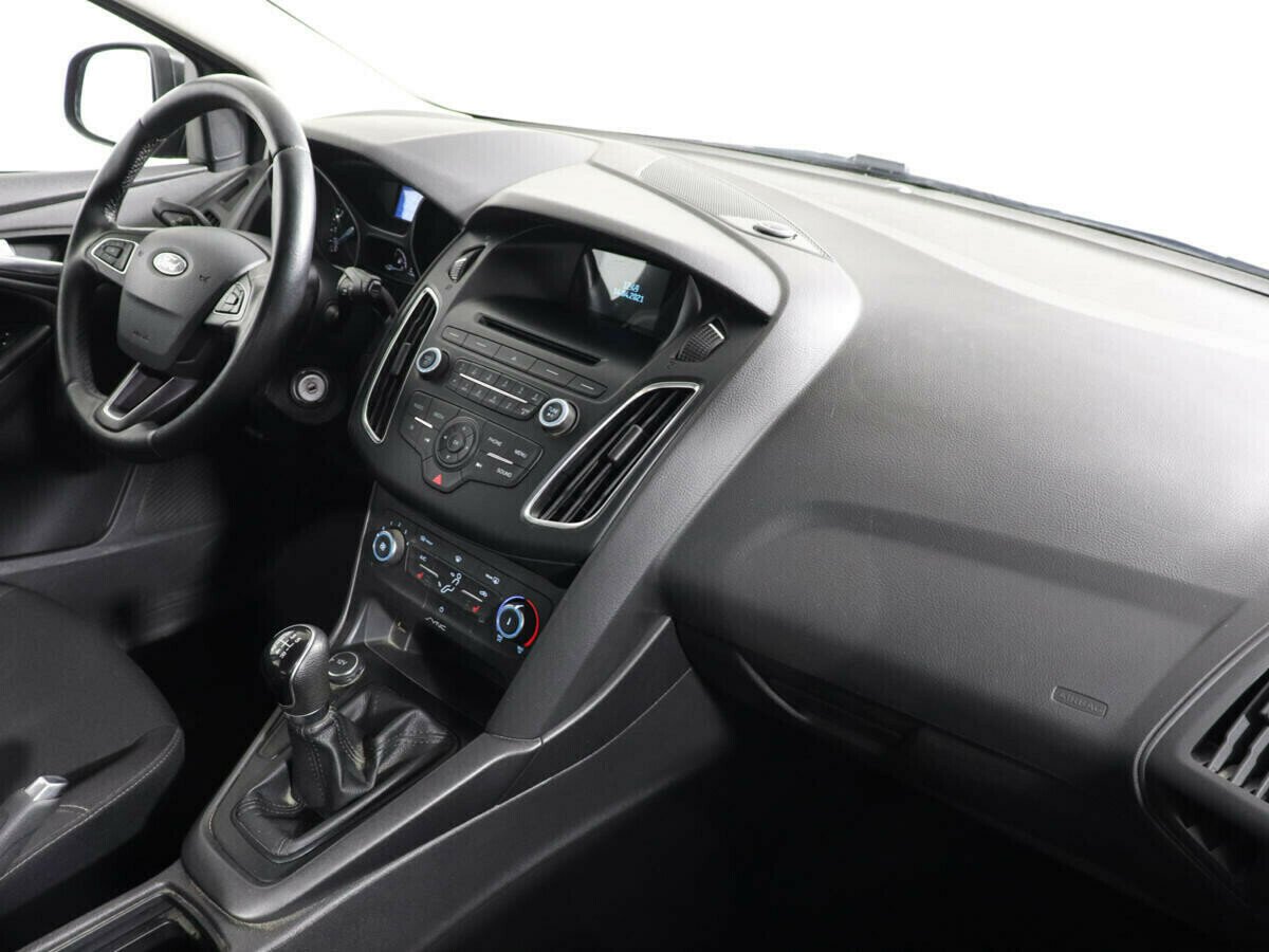 Ford Focus, 1.6 л, МТ, 2017 фото 2