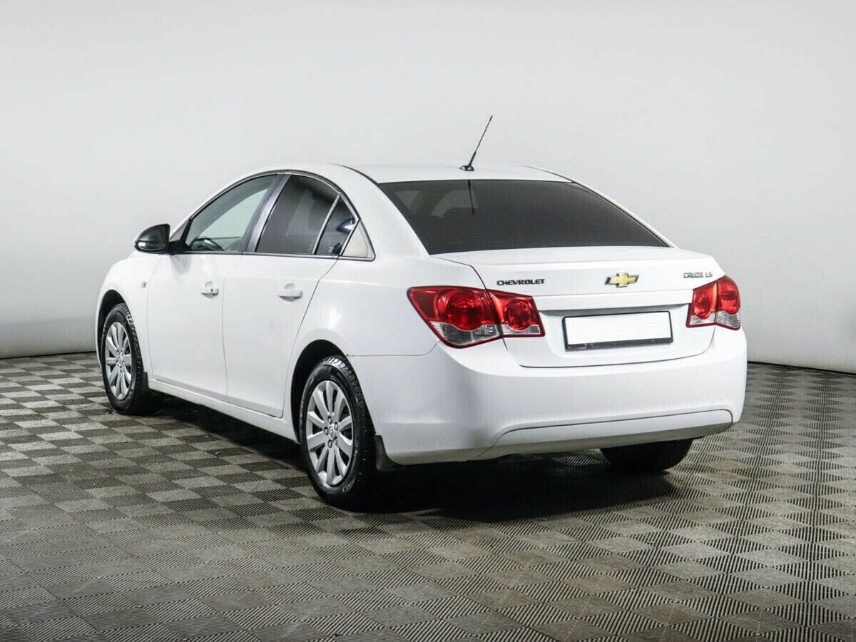 Chevrolet Cruze, 1.8 л, МТ, 2011 фото 6