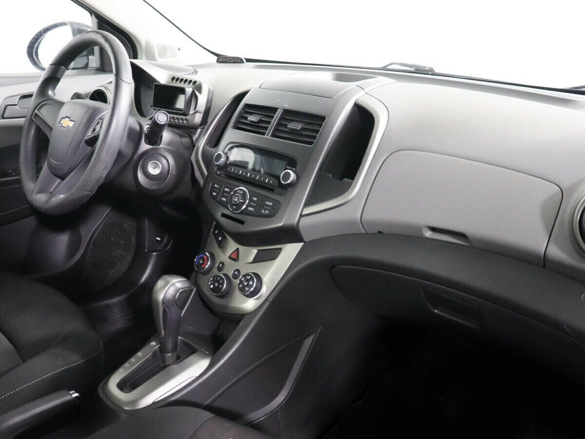 Chevrolet Aveo, 1.6 л, АТ, 2012 фото 2