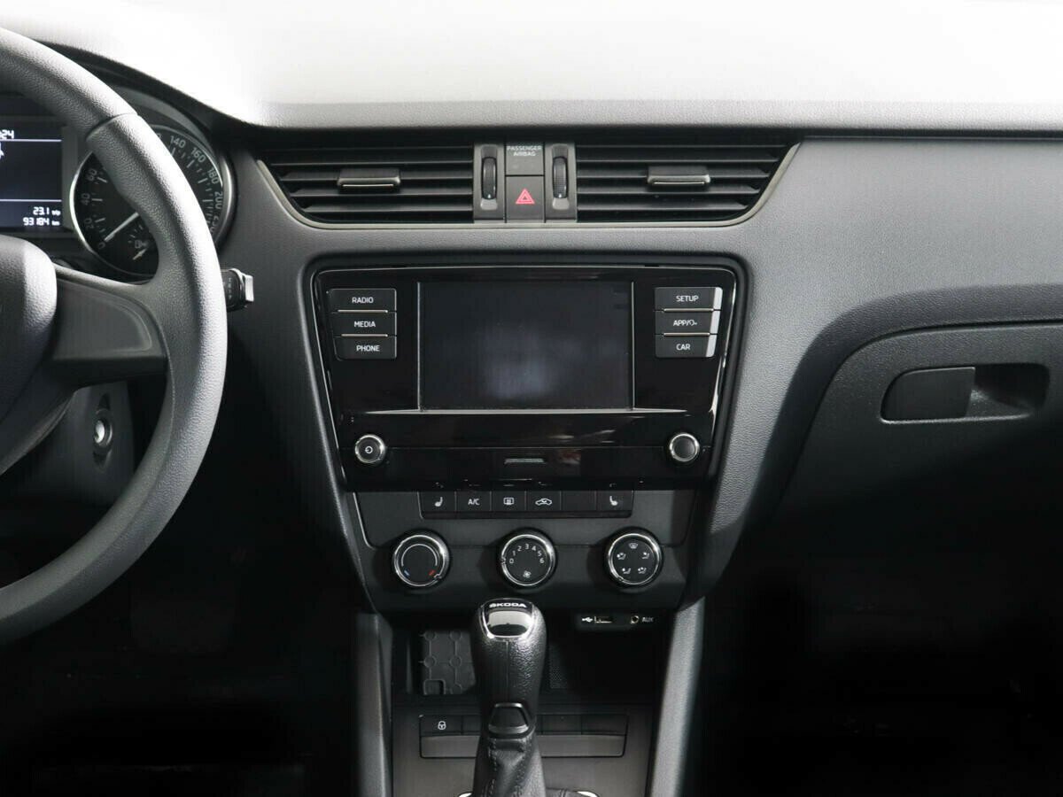 Skoda Octavia, 1.6 л, АТ, 2019 фото 8