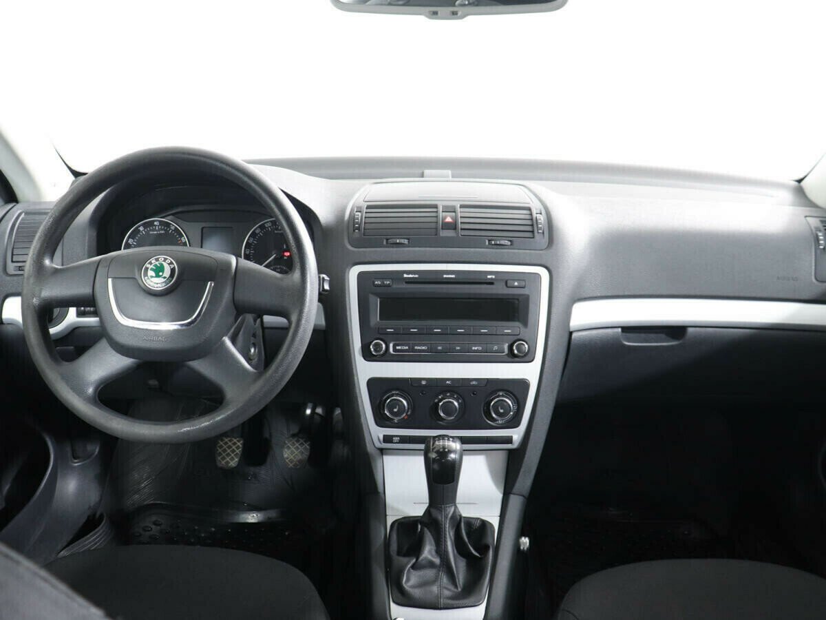 Skoda Octavia, 1.6 л, МТ, 2010 фото 7