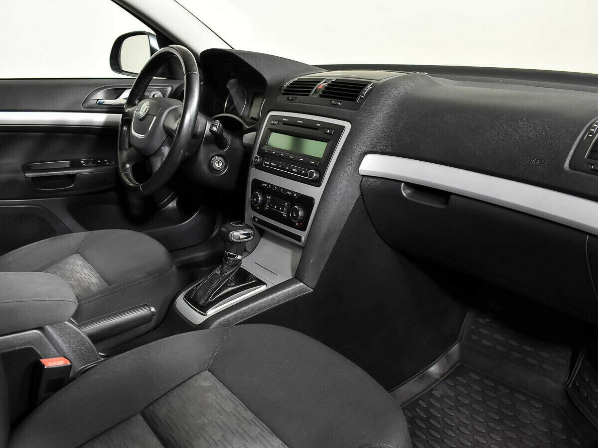 Skoda Octavia, 1.6 л, АТ, 2011 фото 7