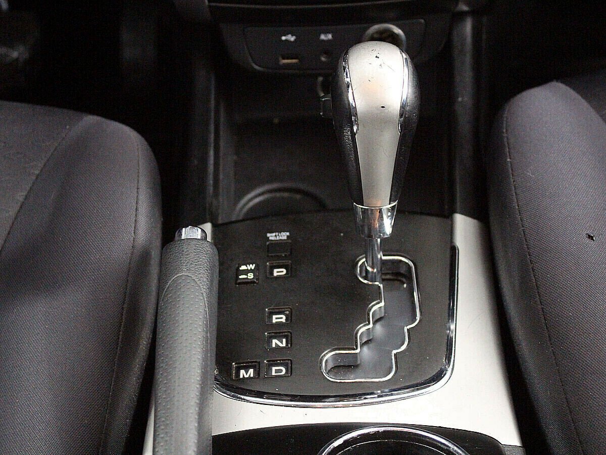 SsangYong Actyon, 2.0 л, АТ, 2011 фото 2