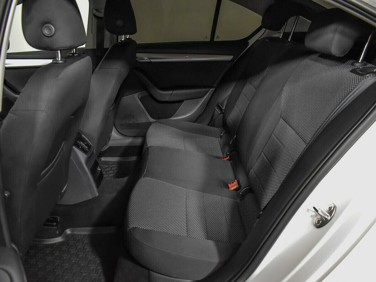 Skoda Octavia, 1.4 л, Робот, 2015 фото 8