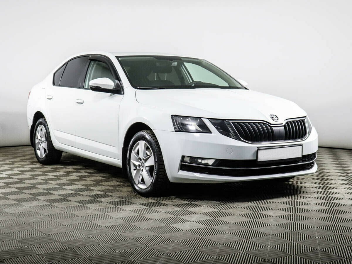 Skoda Octavia Импорт, 1.5 л, Робот, 2018 фото 4
