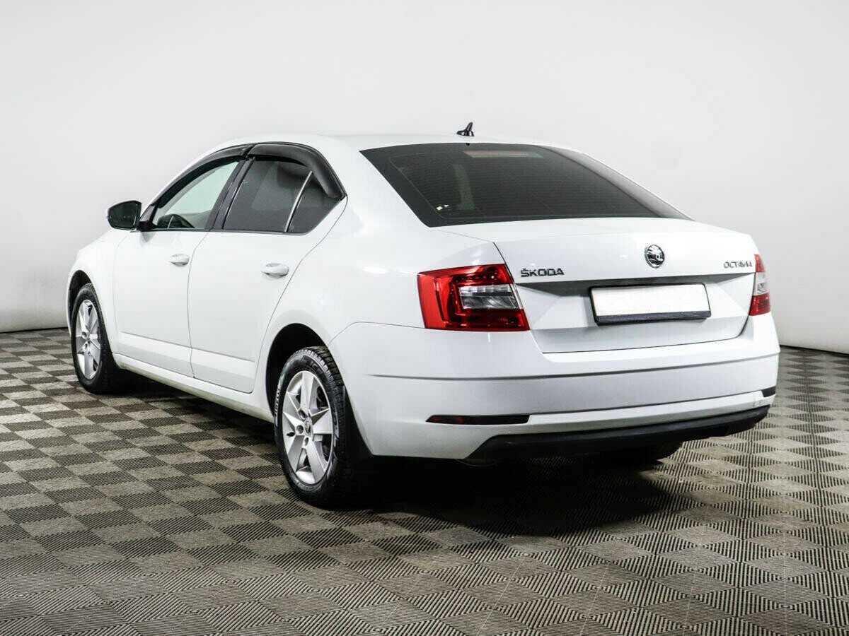 Skoda Octavia Импорт, 1.5 л, Робот, 2018 фото 5