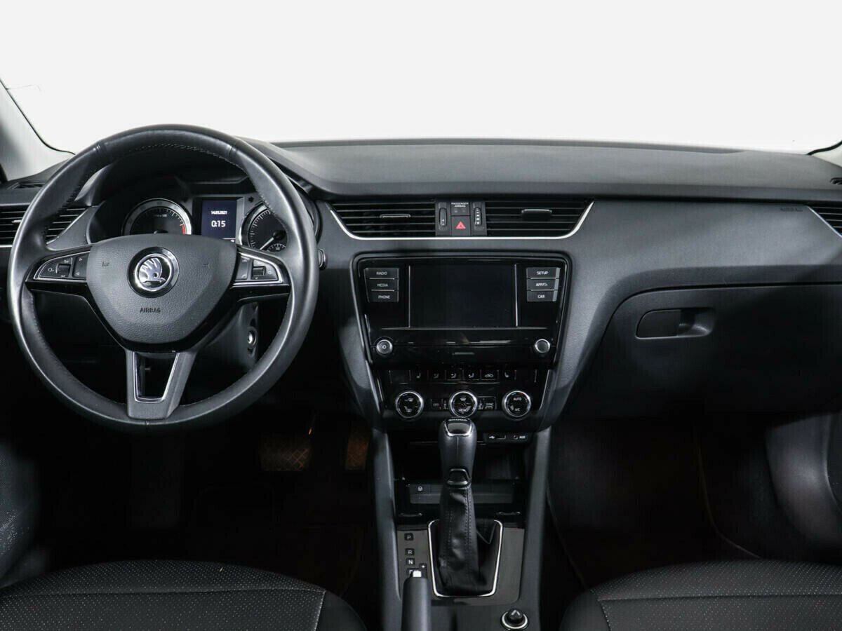 Skoda Octavia, 1.6 л, АТ, 2018 фото 2