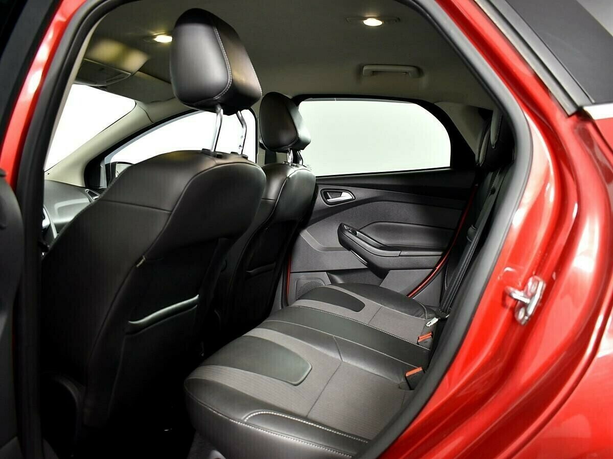 Ford Focus, 2.0 л, Робот, 2012 фото 1