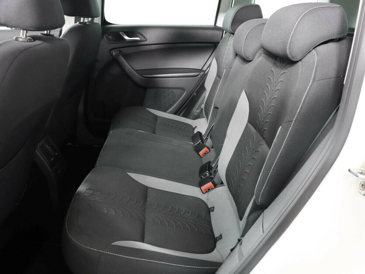 Skoda Yeti, 1.6 л, АТ, 2015 фото 2