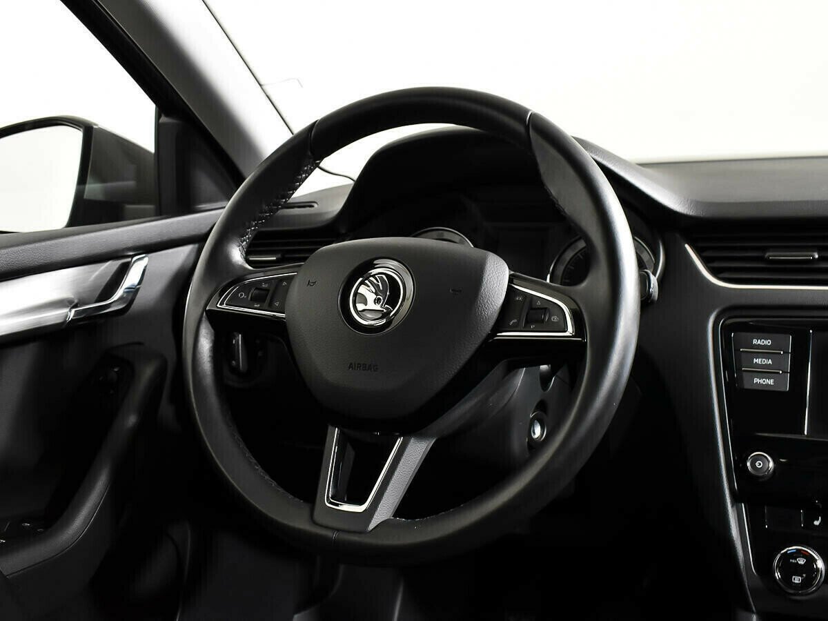 Skoda Octavia Импорт, 1.5 л, МТ, 2017 фото 9