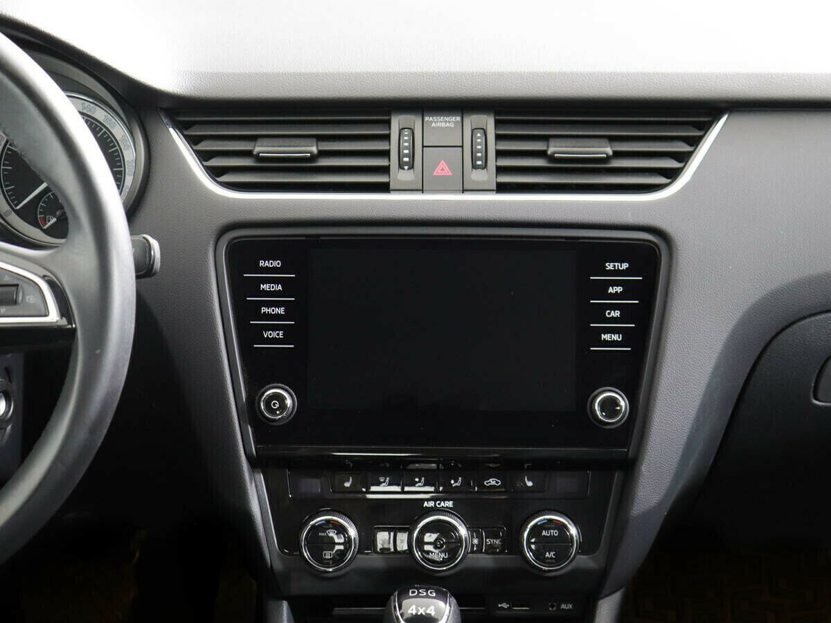 Skoda Octavia, 1.8 л, Робот, 2018 фото 2