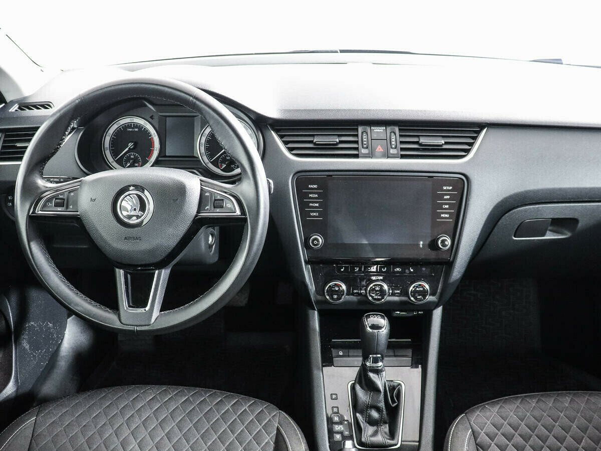 Skoda Octavia, 1.8 л, Робот, 2017 фото 9