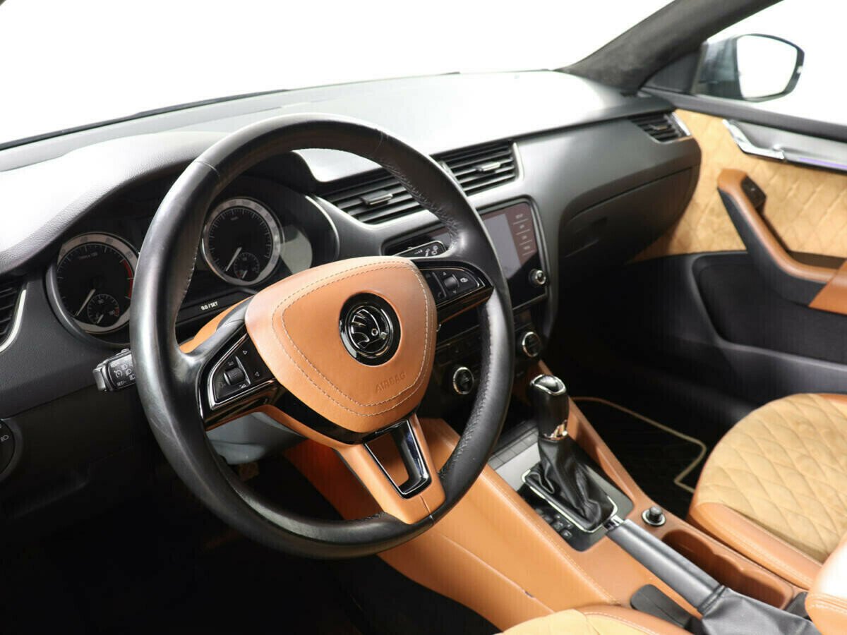Skoda Octavia, 1.8 л, Робот, 2018 фото 8
