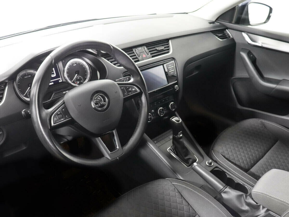 Skoda Octavia Импорт, 1.5 л, Робот, 2018 фото 8