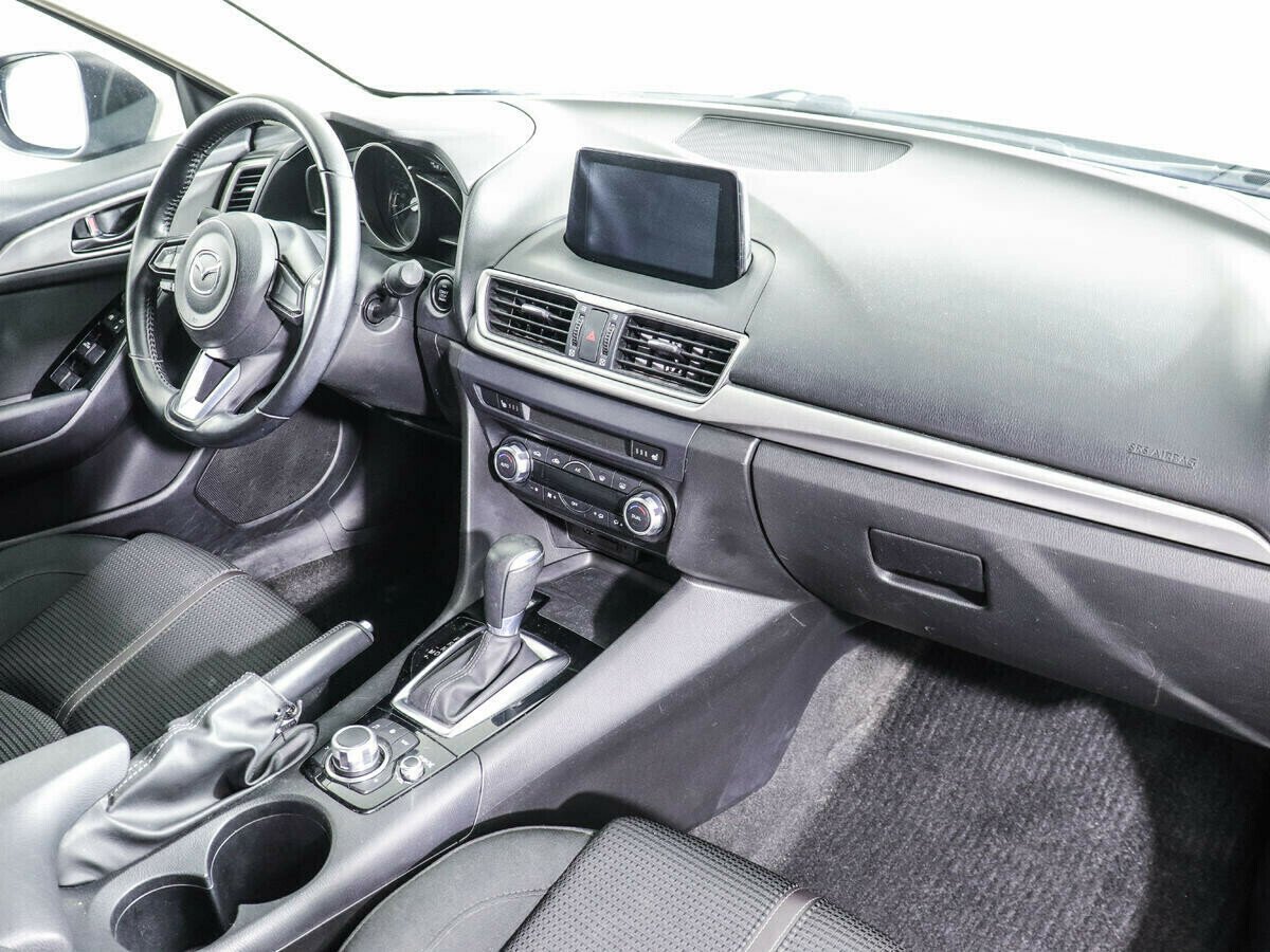 Mazda 3, 1.6 л, АТ, 2016 фото 2