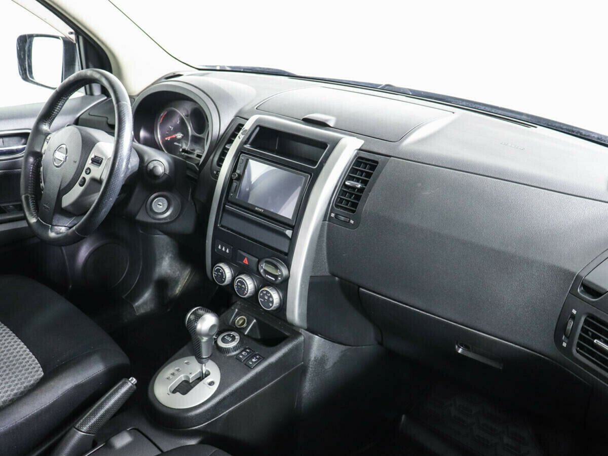 Nissan X-Trail SE Mid, 2.0 л, Вариатор, 2010 фото 2