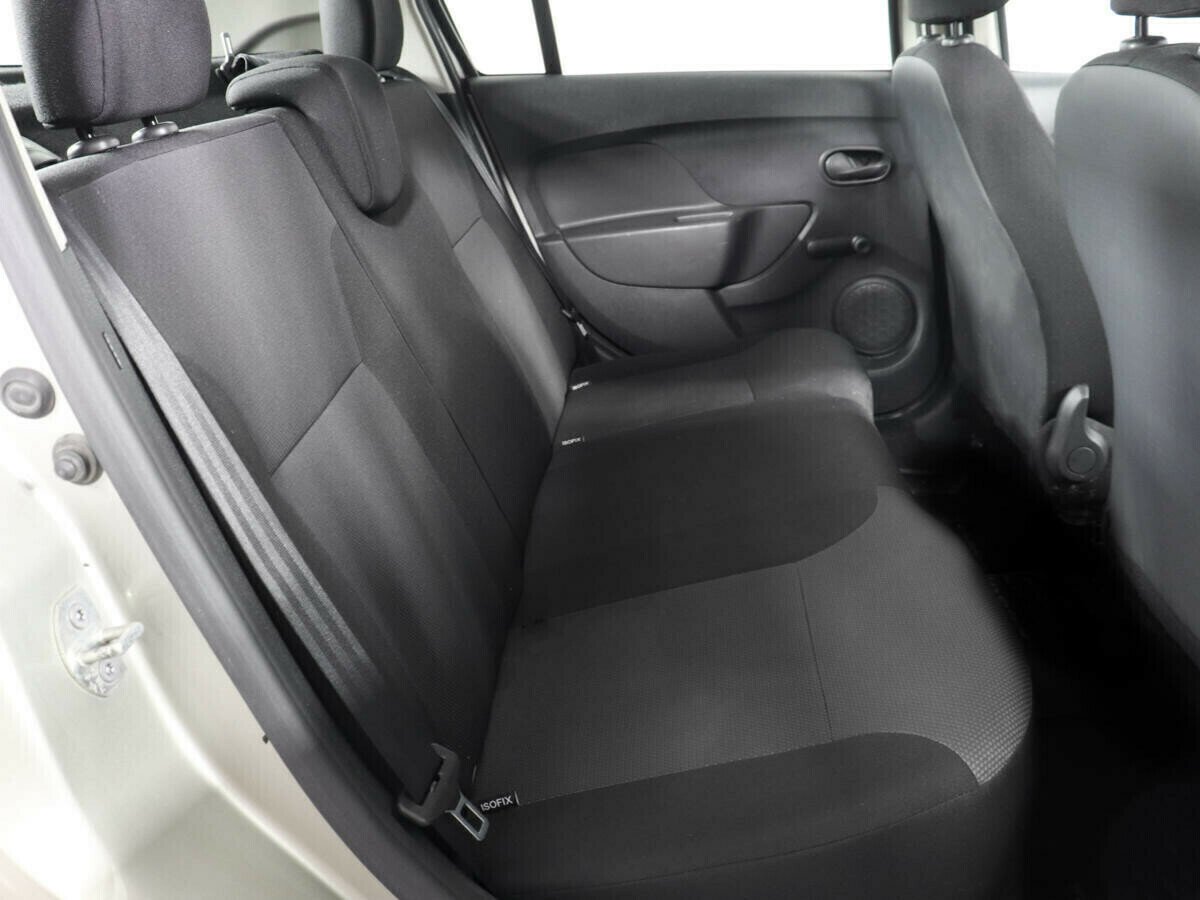 Renault Logan, 1.6 л, МТ, 2017 фото 1