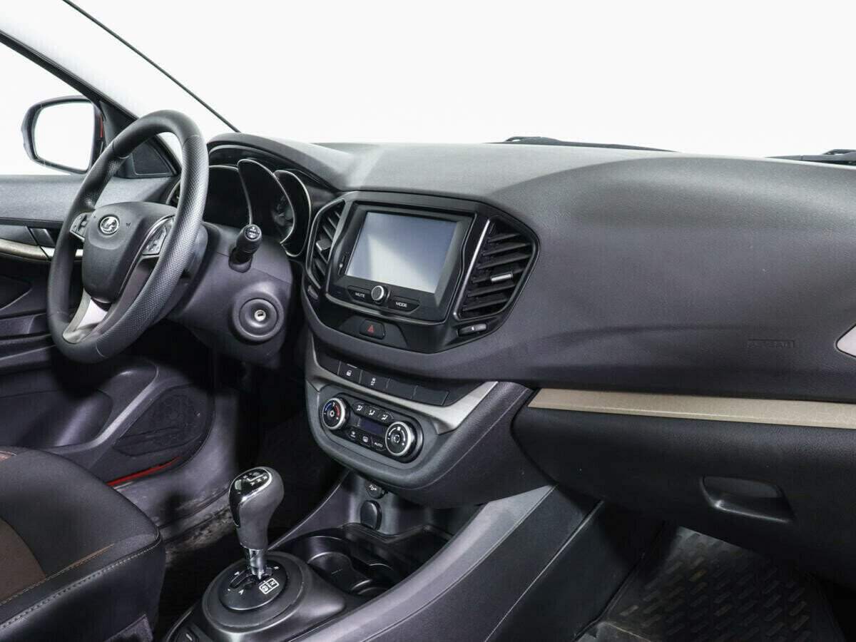 LADA (ВАЗ) Vesta, 1.8 л, Робот, 2016 фото 8