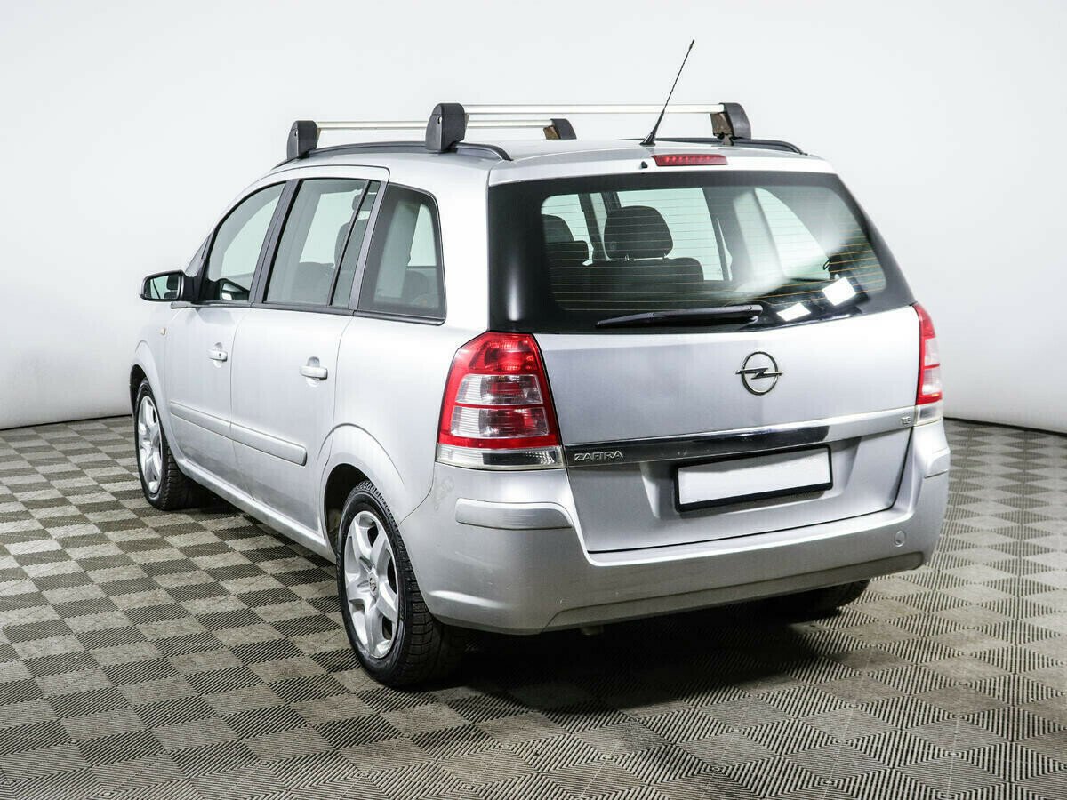 Opel Zafira, 1.8 л, Робот, 2009 фото 4