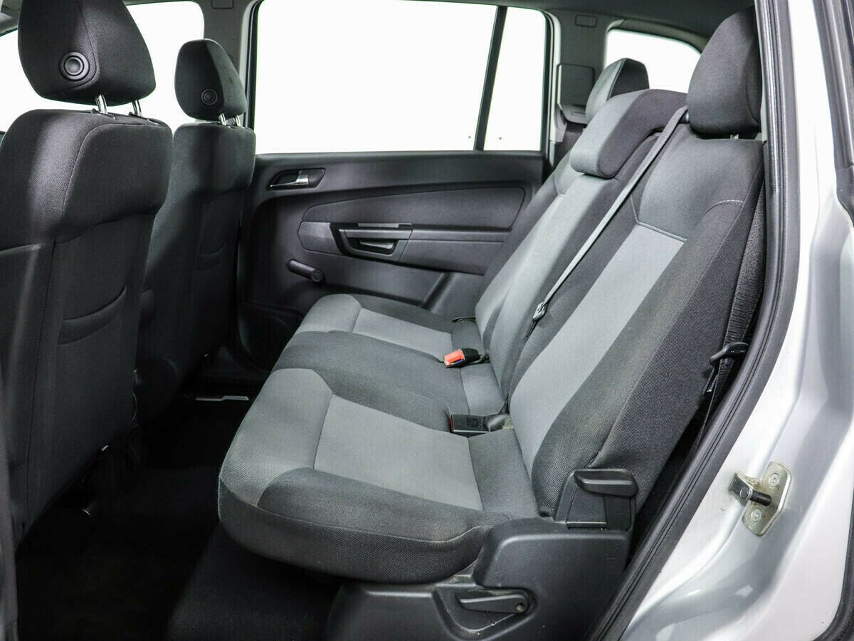 Opel Zafira, 1.8 л, Робот, 2009 фото 1