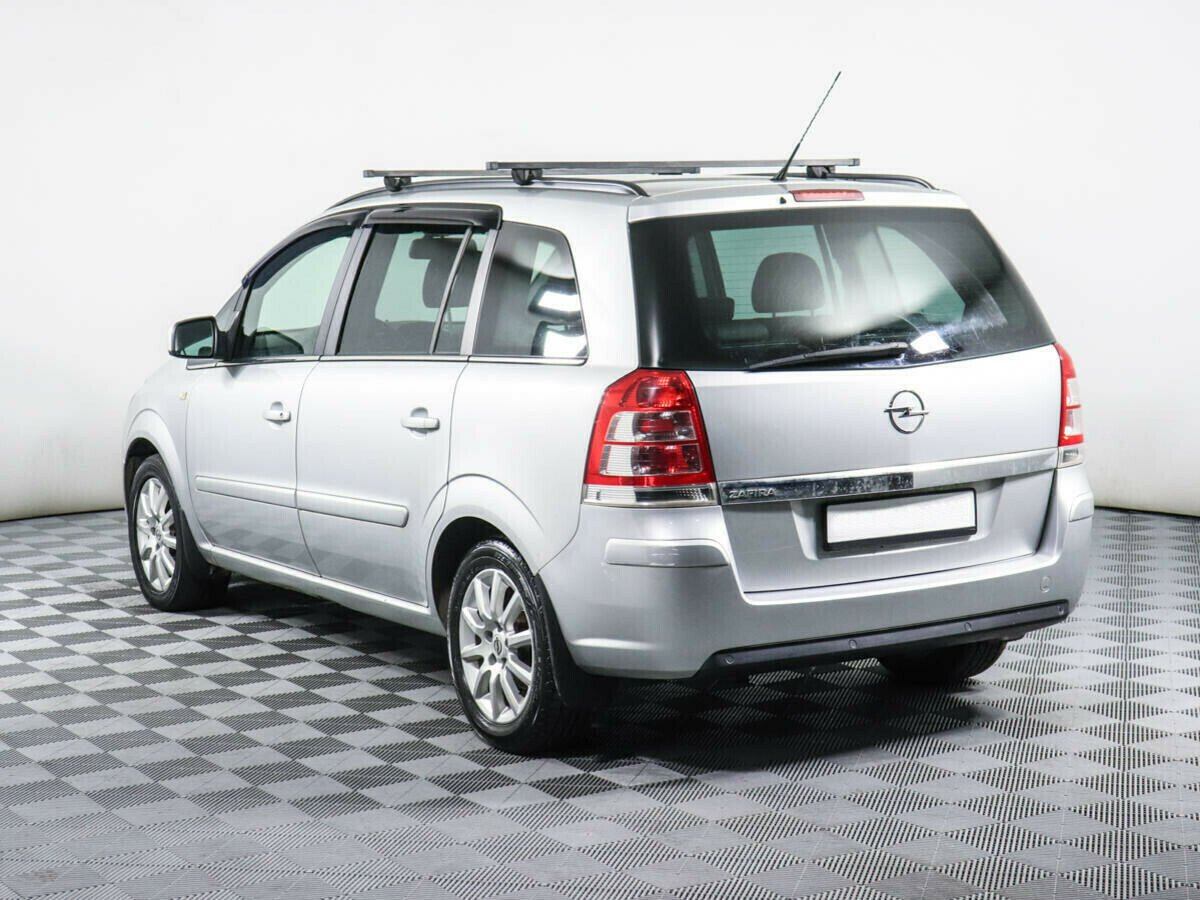 Opel Zafira, 1.8 л, Робот, 2012 фото 4