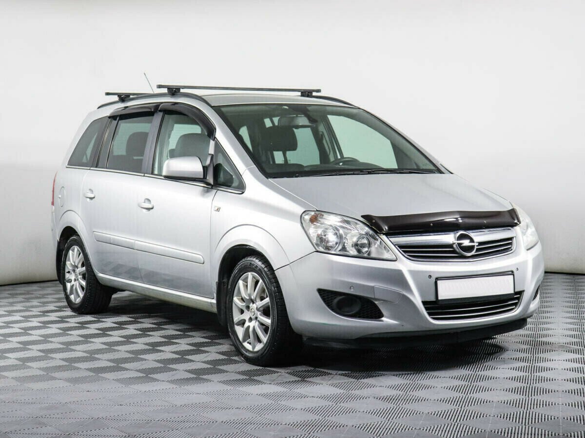 Opel Zafira, 1.8 л, Робот, 2012 фото 5
