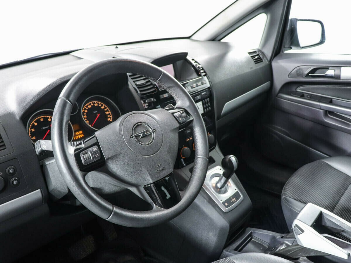 Opel Zafira, 1.8 л, Робот, 2012 фото 7