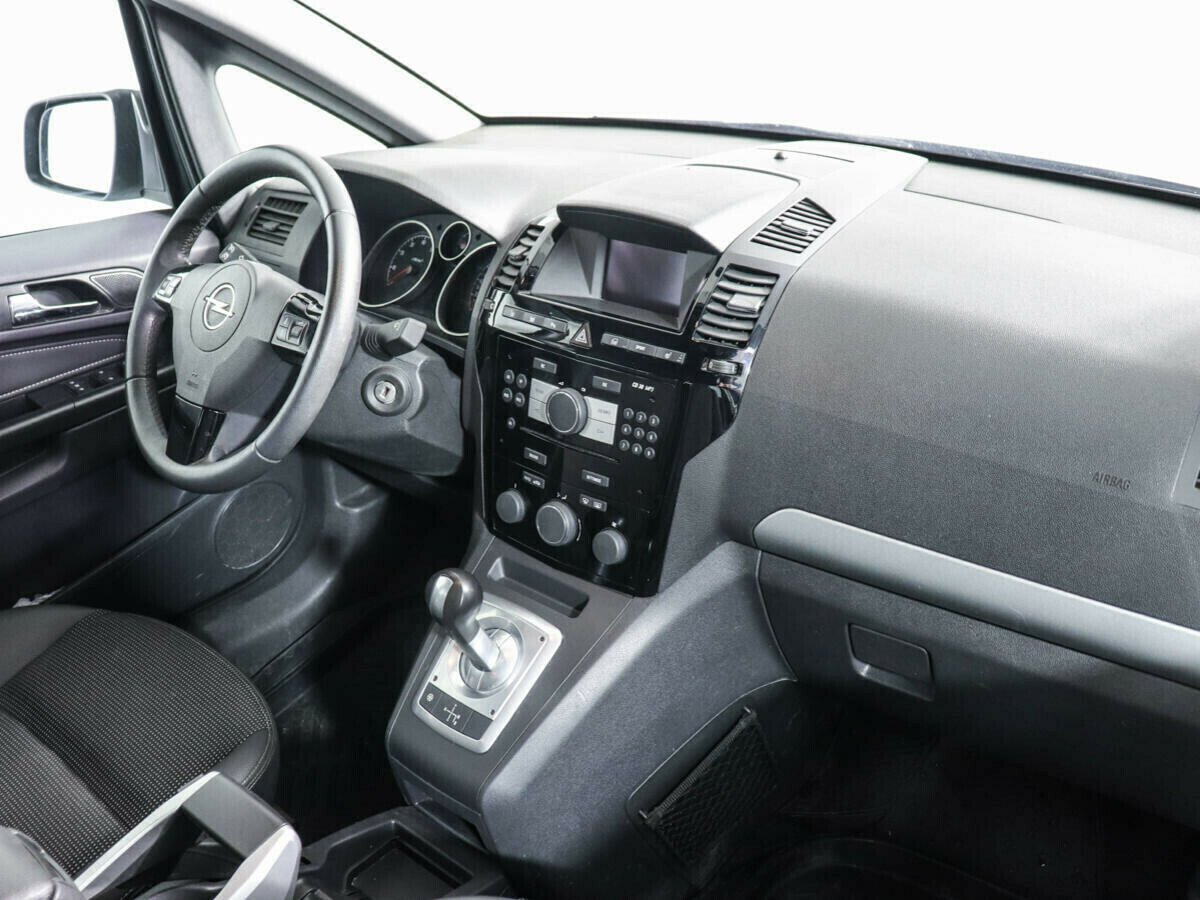 Opel Zafira, 1.8 л, Робот, 2012 фото 9
