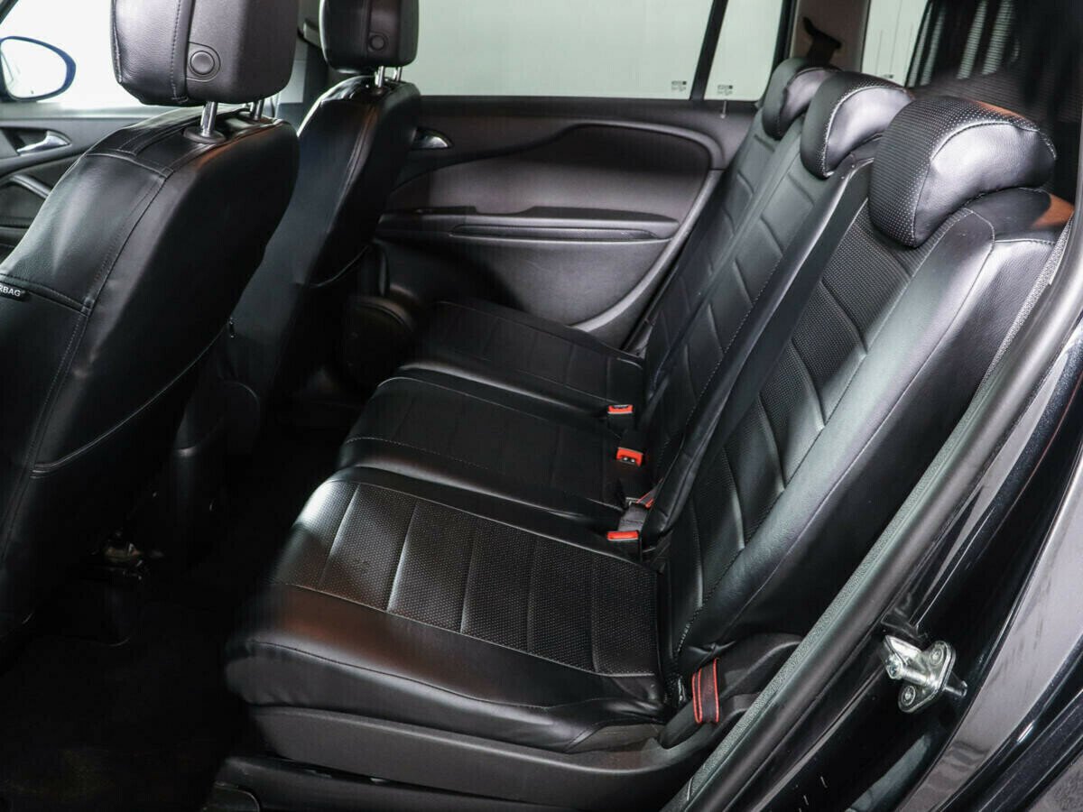 Opel Zafira, 1.4 л, АТ, 2013 фото 1
