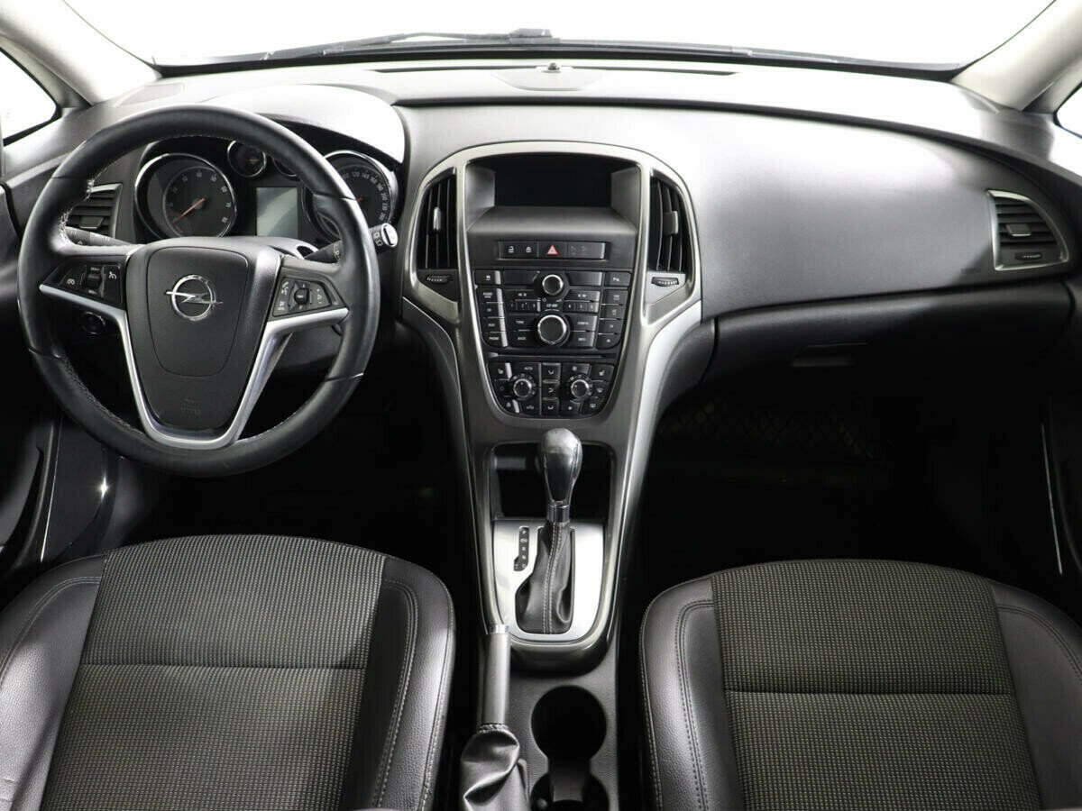 Opel Astra, 1.4 л, АТ, 2012 фото 9