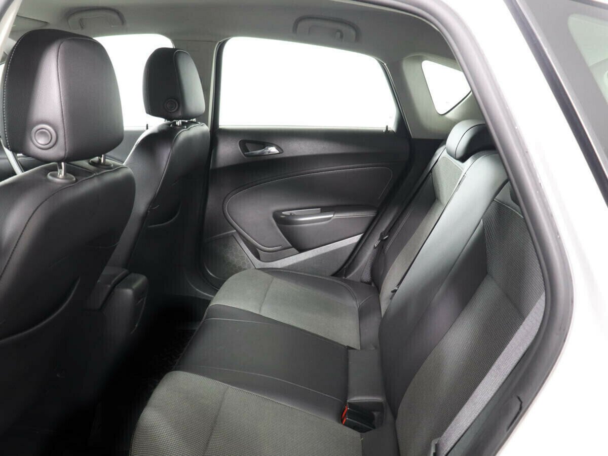 Opel Astra, 1.6 л, АТ, 2010 фото 1