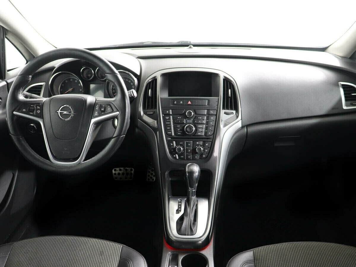 Opel Astra, 1.6 л, АТ, 2012 фото 8