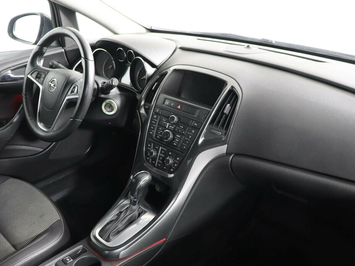 Opel Astra, 1.6 л, АТ, 2012 фото 9