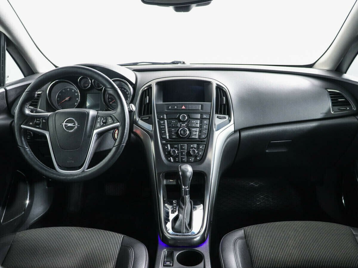 Opel Astra, 1.6 л, АТ, 2010 фото 7