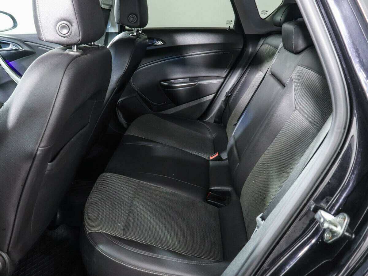 Opel Astra, 1.6 л, АТ, 2010 фото 1