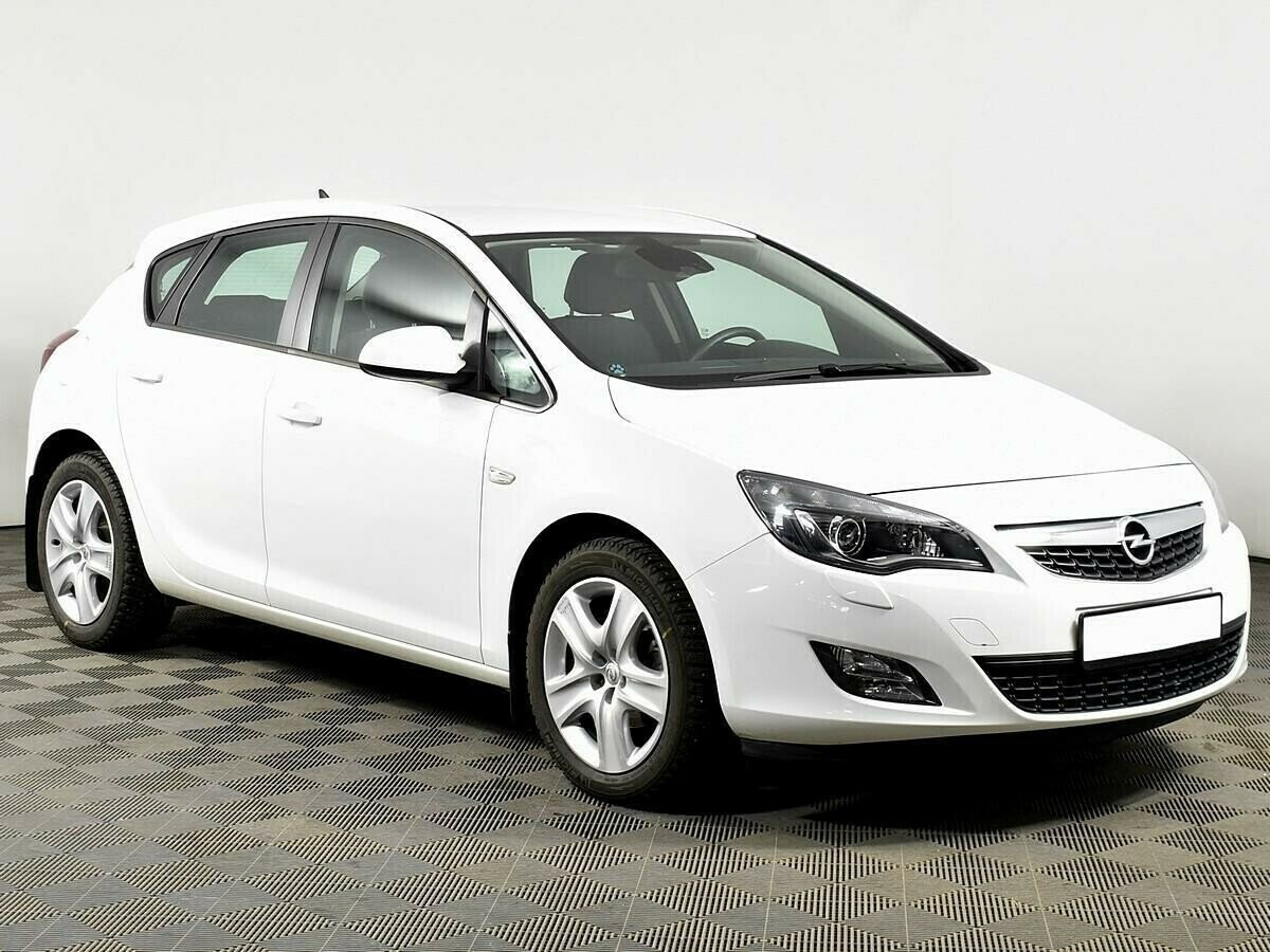 Opel Astra, 1.6 л, МТ, 2012 фото 5