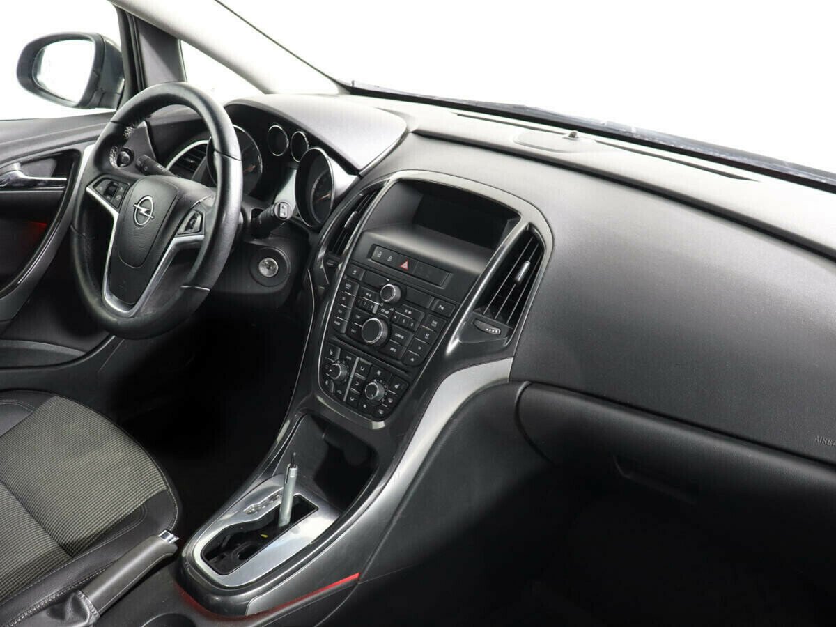 Opel Astra, 1.6 л, АТ, 2012 фото 8