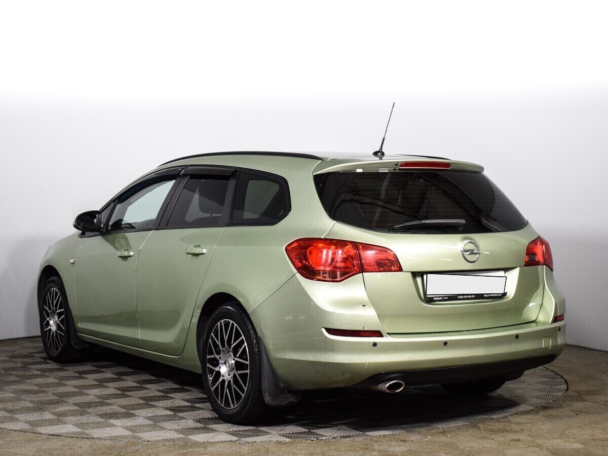 Opel Astra, 1.4 л, АТ, 2011 фото 9