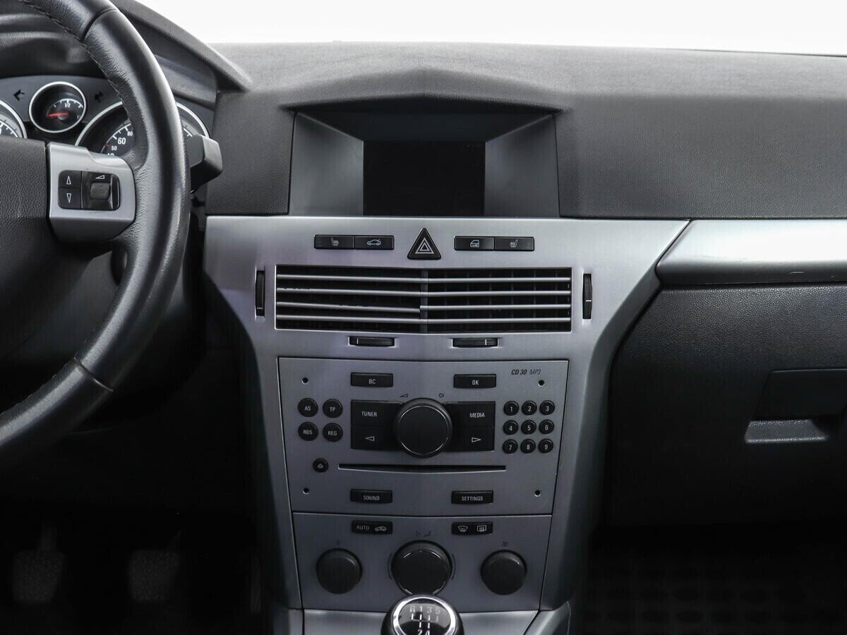 Opel Astra, 1.8 л, МТ, 2012 фото 14