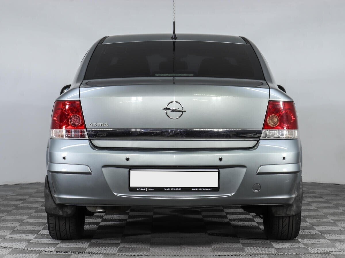 Opel Astra, 1.8 л, МТ, 2012 фото 8