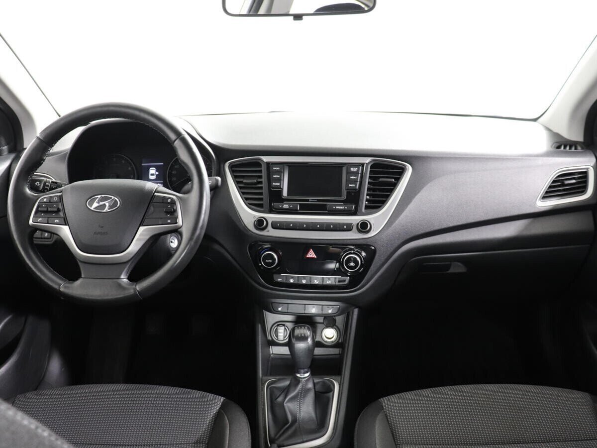Hyundai Solaris 1.6 МКПП, 2018, 60 000 км фото 6