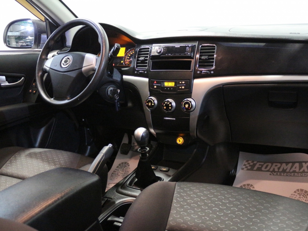 SsangYong Actyon, 2.0 л, МТ, 2012 фото 2