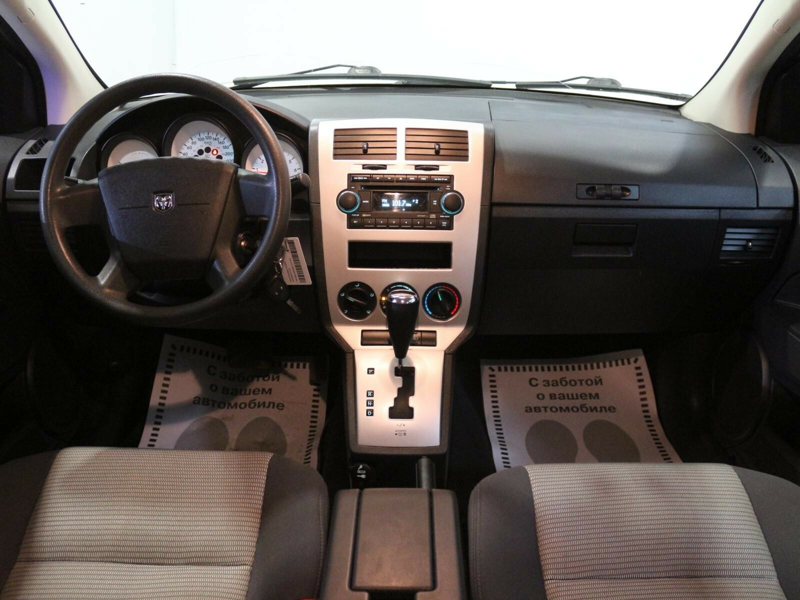 Dodge Caliber, 2.0 л, Вариатор, 2010 фото 8